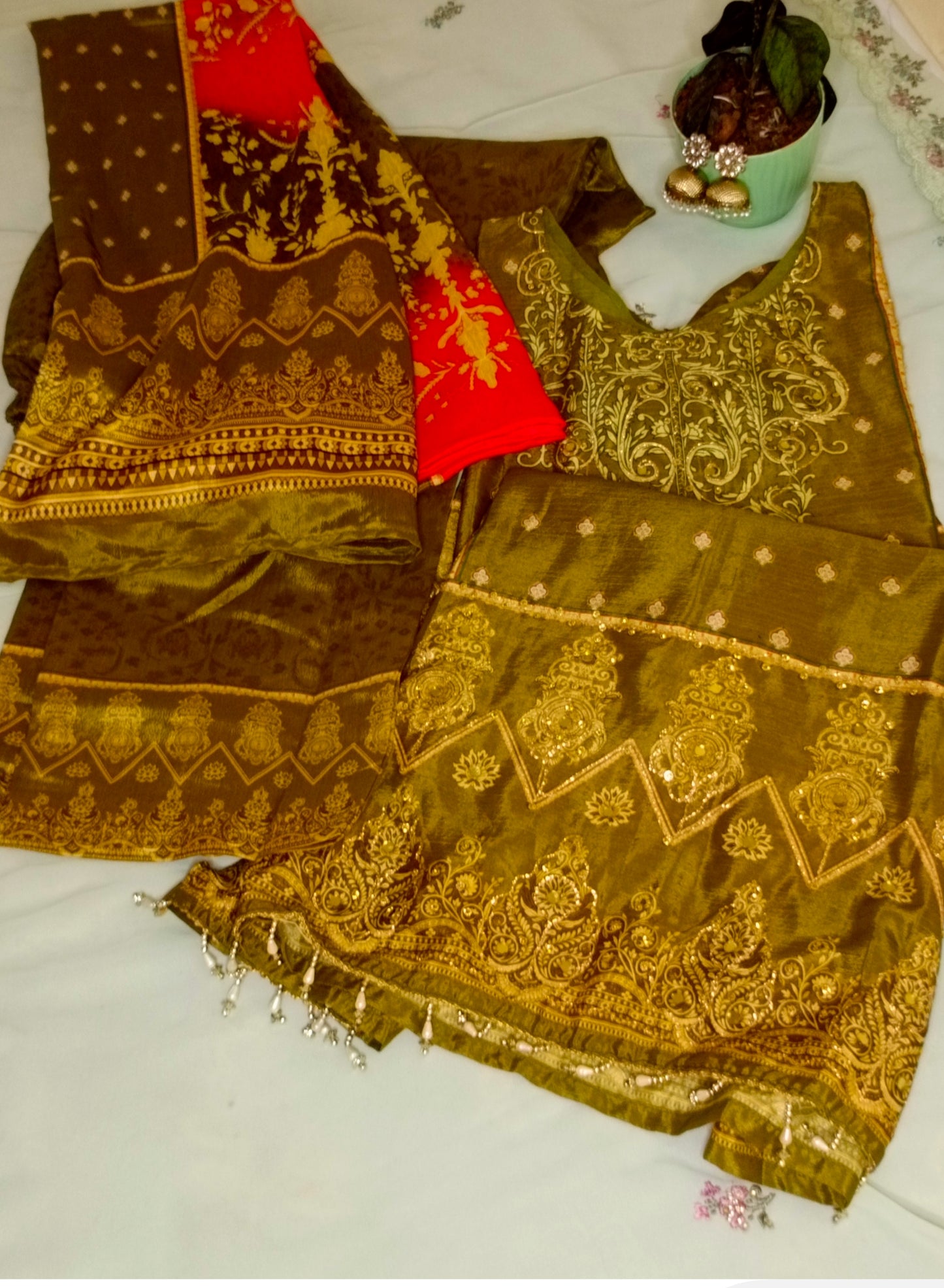 Green Aura Tassel Ensemble